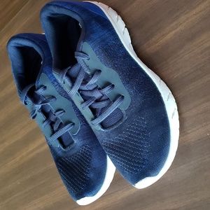 Mens Athletic Works Mesh Shoes Size 8.5